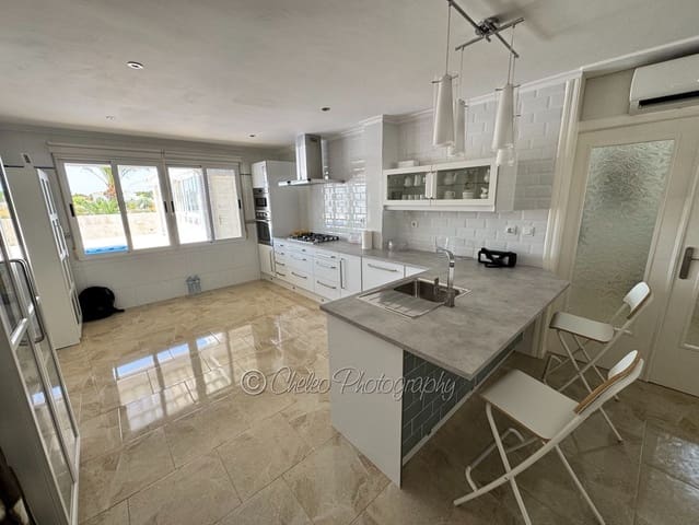 5 Zimmer Finca/Landgut zu verkaufen in Albatera mit Pool - 560.000 € (Ref: 10040444)