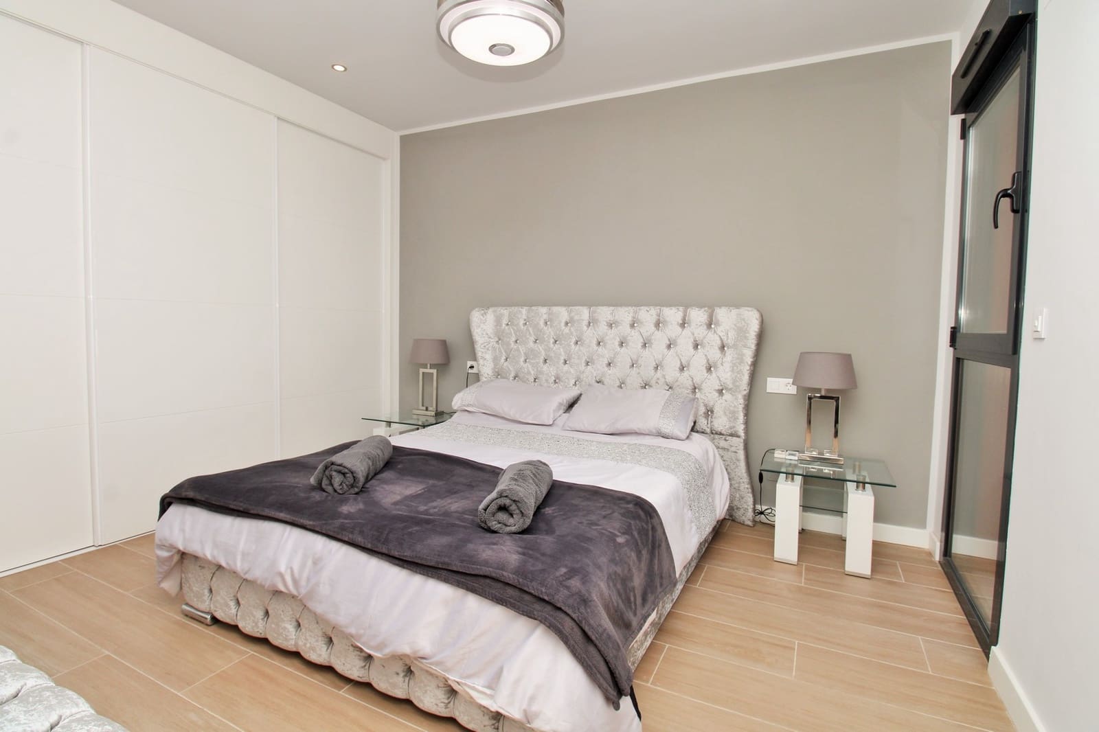 2 slaapkamer Appartement te koop in Villamartin - € 254.950 (Ref: 10040502)