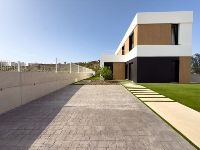 Chalet de 3 habitaciones en Balcón de Finestrat - Terra Marina, Finestrat en venta con piscina - 850.000 € (Ref: 10040519)