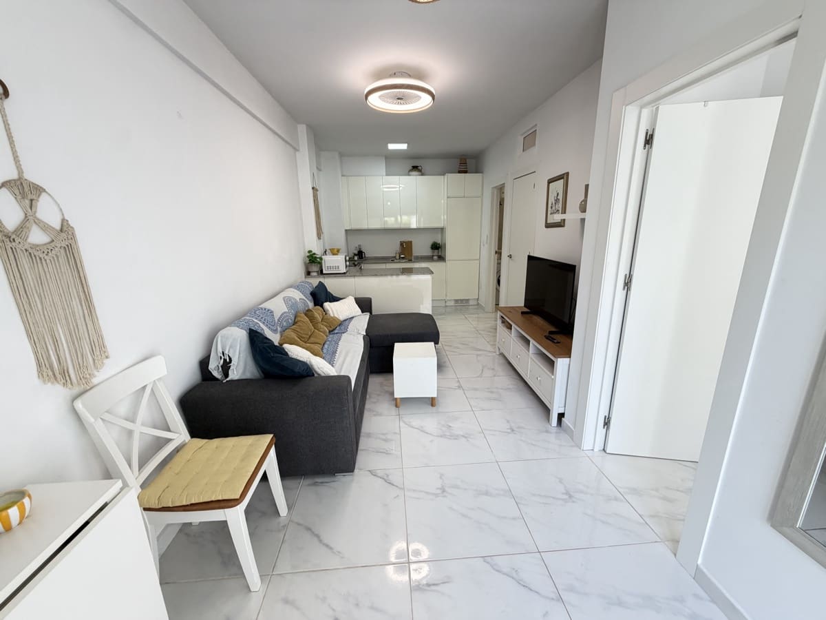 2 bedroom Apartment for sale in La Zenia - € 179,900 (Ref: 10057771)
