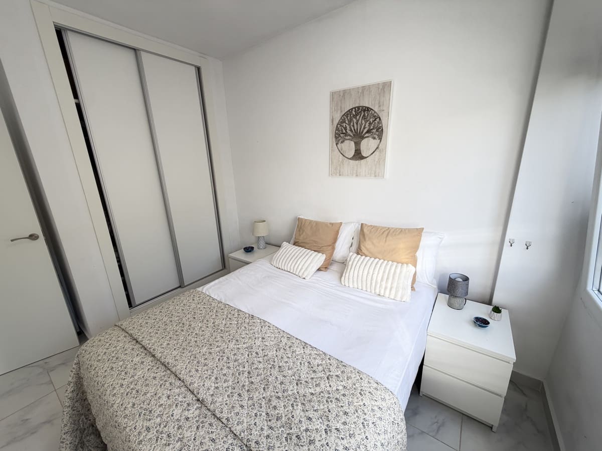 2 bedroom Apartment for sale in La Zenia - € 179,900 (Ref: 10057771)