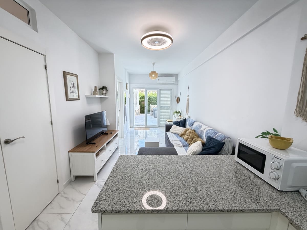 2 bedroom Apartment for sale in La Zenia - € 179,900 (Ref: 10057771)