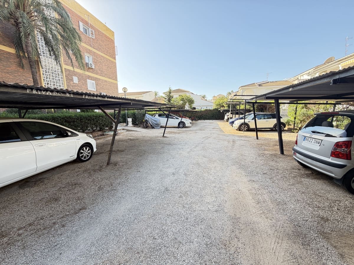 2 bedroom Apartment for sale in La Zenia - € 179,900 (Ref: 10057771)