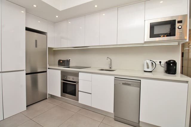 Apartamento de 2 habitaciones en Villamartin, Orihuela en venta - 229.950 € (Ref: 10057783)