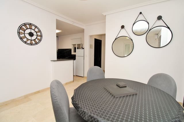 Apartamento de 2 habitaciones en Villamartin, Orihuela en venta - 189.000 € (Ref: 10057786)