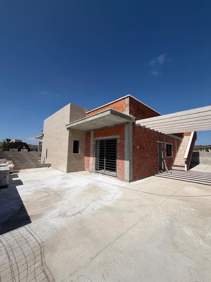 3 slaapkamer Villa te koop in Puerto de Mazarron met garage - € 287.000 (Ref: 10073945)