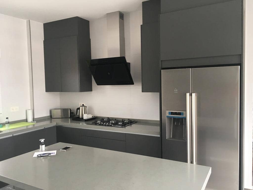 3 soveværelse Villa til salg i Pinoso med swimmingpool garage - € 398.000 (Ref: 10074094)