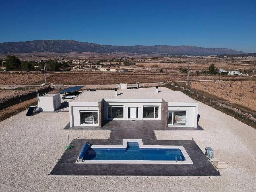 3 soveværelse Villa til salg i Pinoso med swimmingpool garage - € 398.000 (Ref: 10074094)