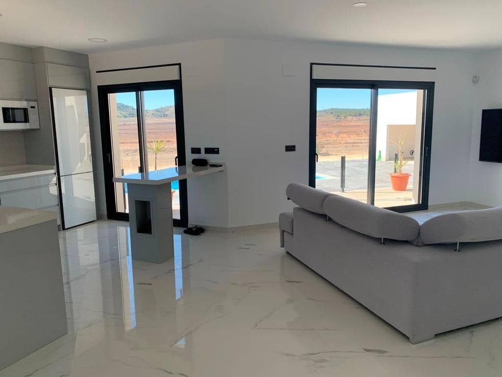 4 Zimmer Villa zu verkaufen in Pinoso mit Pool Garage - 518.000 € (Ref: 10074096)