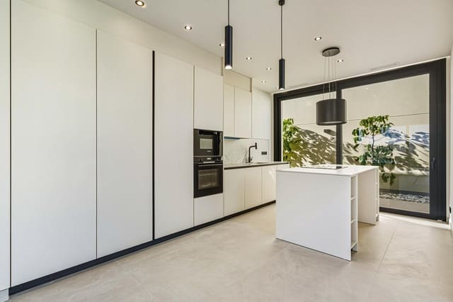 4 quarto Moradia para venda em Polop com piscina - 970 000 € (Ref: 10074396)