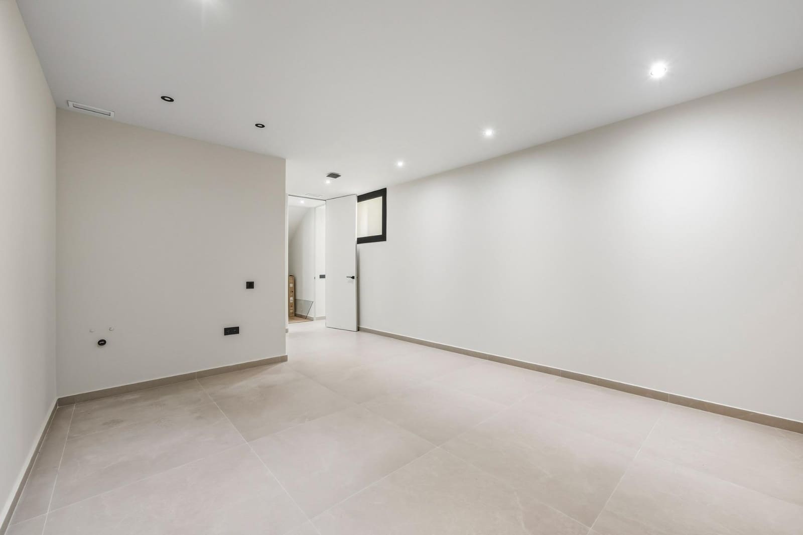 4 quarto Moradia para venda em Polop com piscina - 970 000 € (Ref: 10074396)