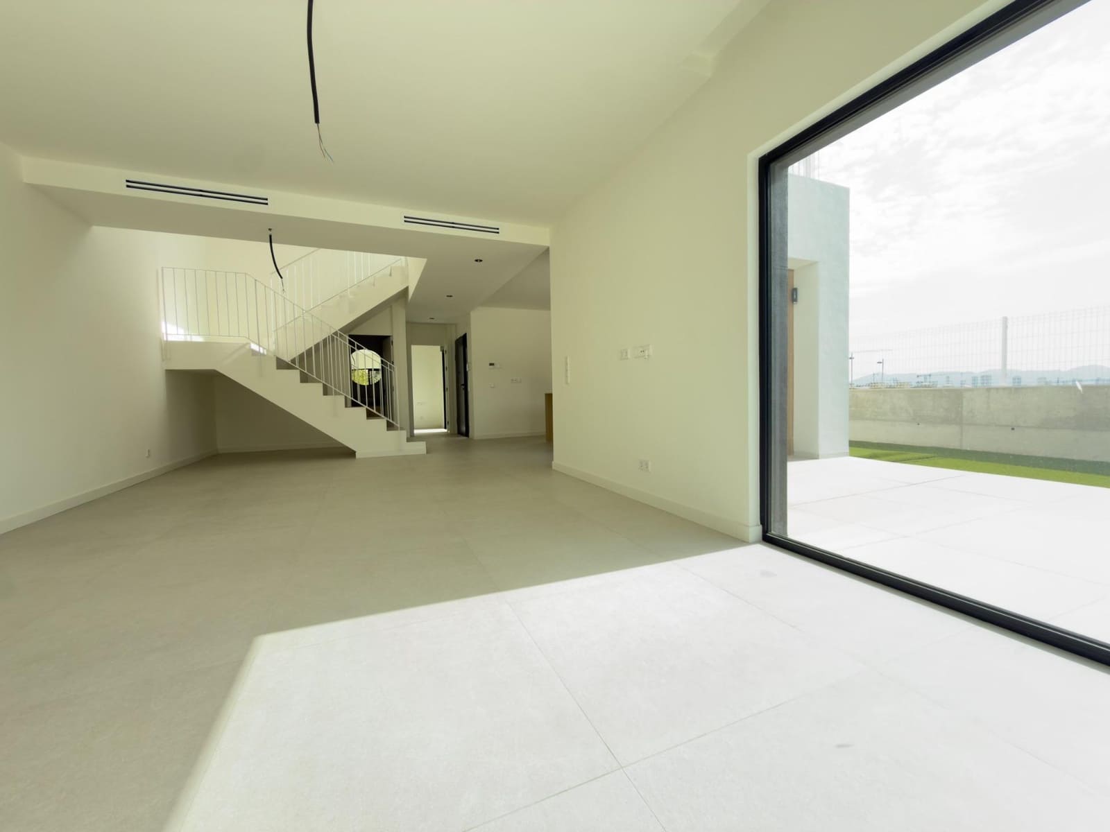 3 sypialnia Willa na sprzedaż w Finestrat z basenem garażem - 850 000 € (Ref: 10086990)