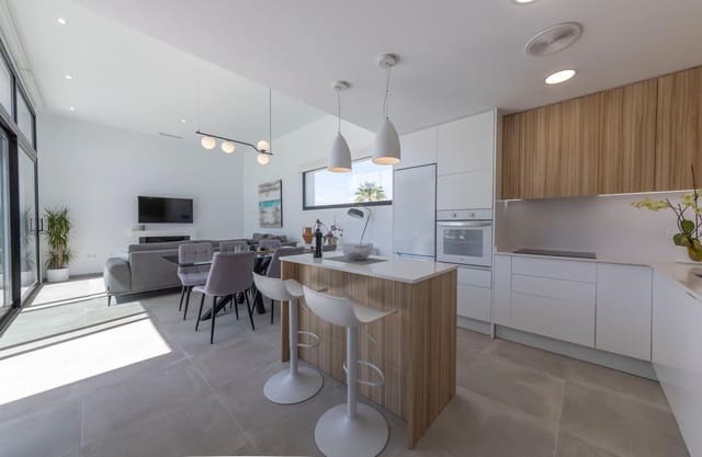 3 quarto Moradia para venda em Calasparra com piscina garagem - 359 000 € (Ref: 10087210)