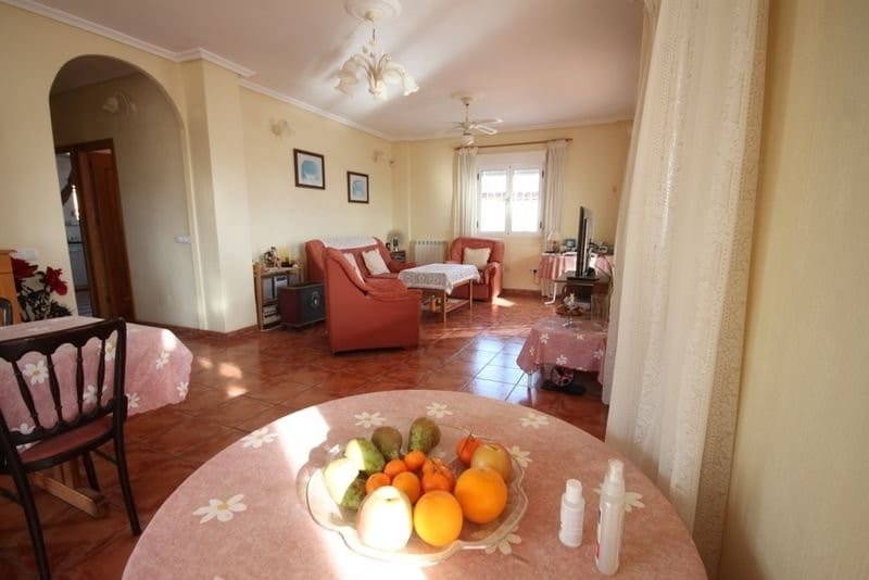 5 sypialnia Willa na sprzedaż w Torrevieja z basenem garażem - 620 000 € (Ref: 10088016)