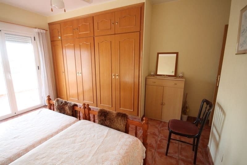 5 sypialnia Willa na sprzedaż w Torrevieja z basenem garażem - 620 000 € (Ref: 10088016)