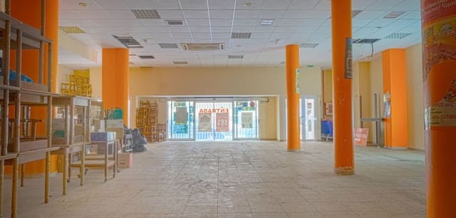 1 soveværelse Erhverv til salg i Torrevieja - € 390.000 (Ref: 10088020)