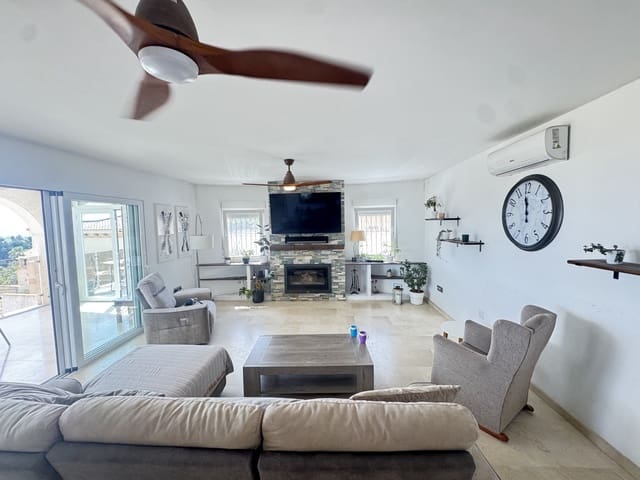 5 chambre Villa/Maison à vendre à San Miguel de Salinas avec garage - 599 999 € (Ref: 10088042)