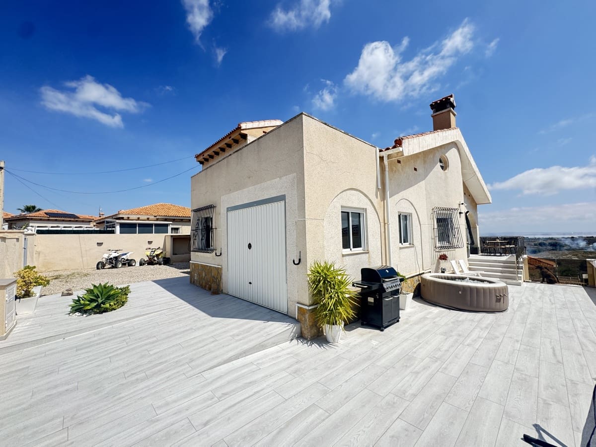 5 chambre Villa/Maison à vendre à San Miguel de Salinas avec garage - 599 999 € (Ref: 10088042)