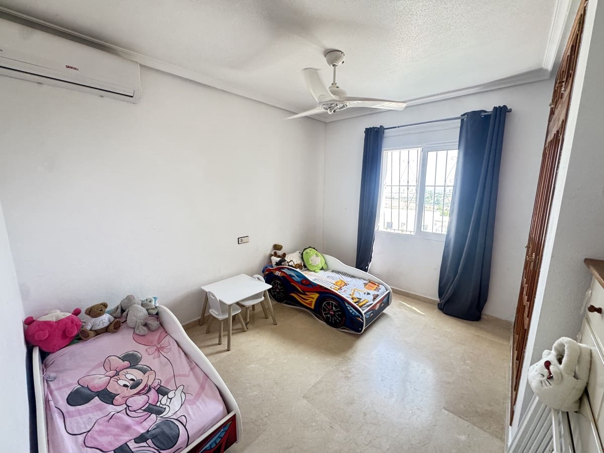 5 chambre Villa/Maison à vendre à San Miguel de Salinas avec garage - 599 999 € (Ref: 10088042)