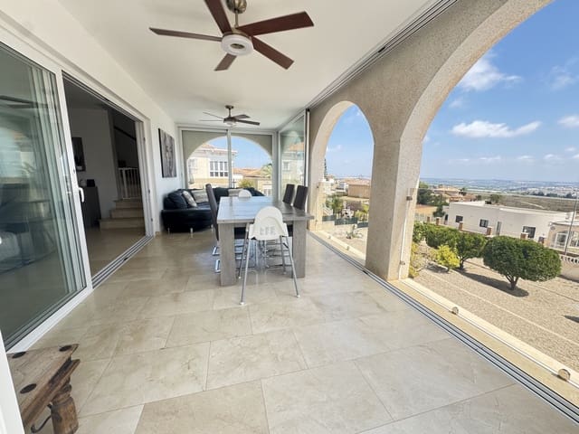 5 chambre Villa/Maison à vendre à San Miguel de Salinas avec garage - 599 999 € (Ref: 10088042)