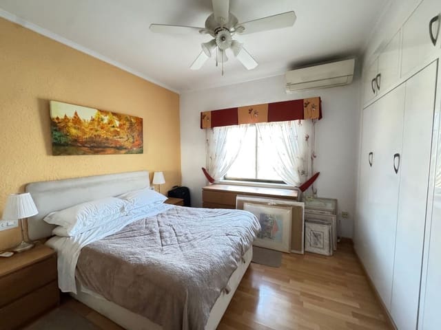 3 Zimmer Villa zu verkaufen in Cabo Roig, Orihuela mit Pool Garage - 790.000 € (Ref: 10088044)