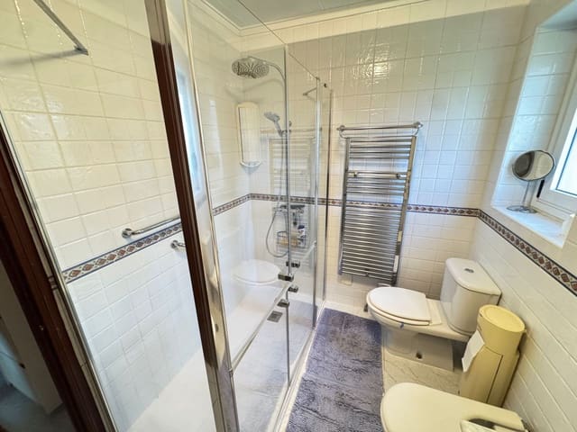 3 Zimmer Villa zu verkaufen in Cabo Roig, Orihuela mit Pool Garage - 790.000 € (Ref: 10088044)