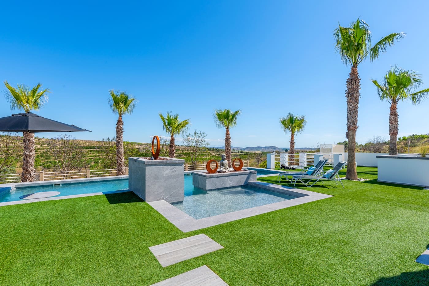 5 bedroom Villa for sale in Torremendo with pool - € 1,695,000 (Ref: 10088045)
