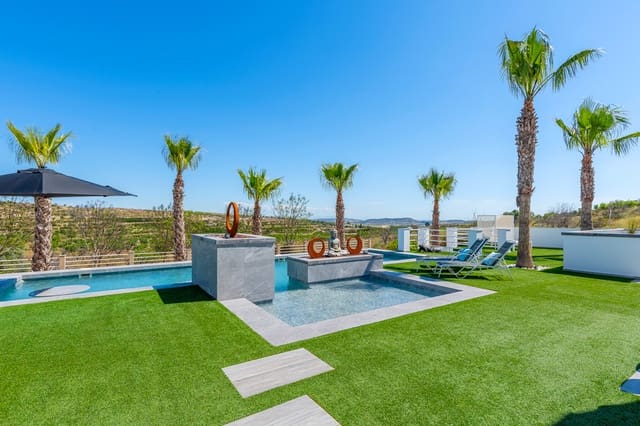 5 bedroom Villa for sale in Torremendo, Orihuela with pool - € 1,695,000 (Ref: 10088045)
