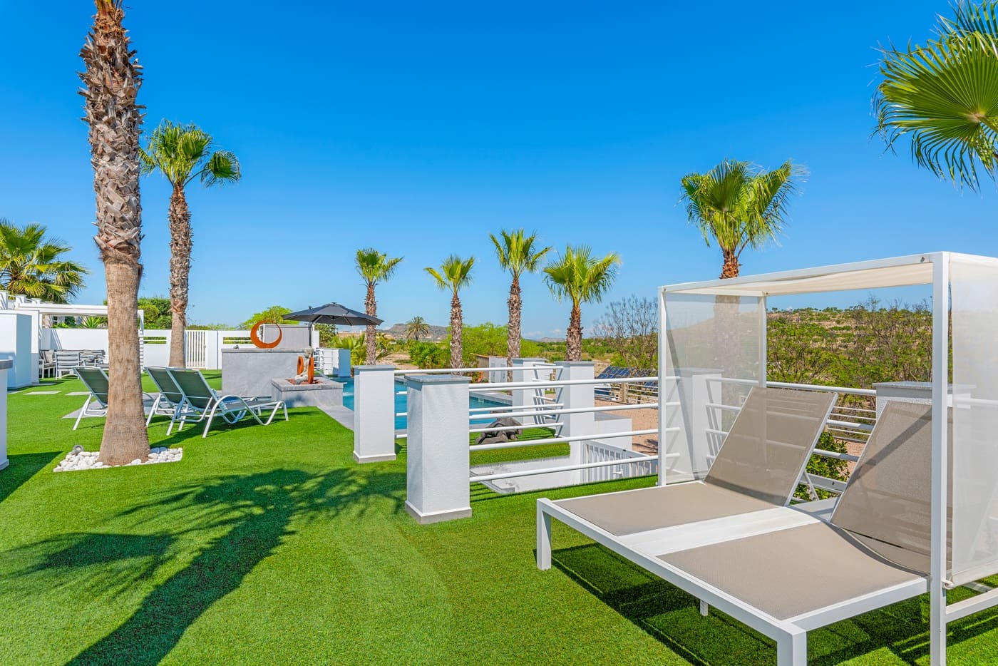 5 bedroom Villa for sale in Torremendo with pool - € 1,695,000 (Ref: 10088045)