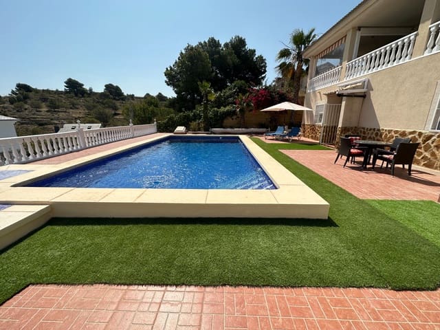 3 soveværelse Villa til salg i Algorfa med swimmingpool garage - € 599.990 (Ref: 10088050)