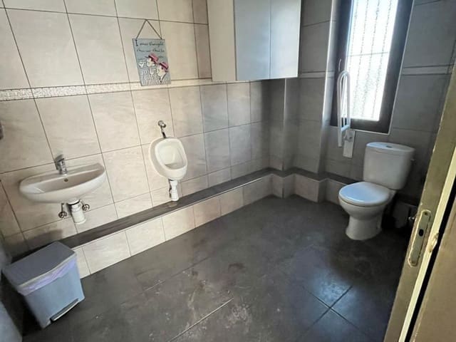 Local Comercial en Orihuela Costa, Orihuela en venta con garaje - 149.900 € (Ref: 10088055)