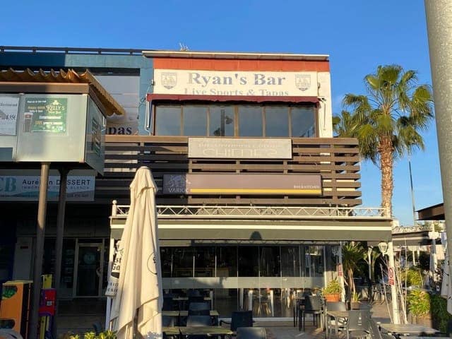 Local Comercial en Orihuela Costa en venta con garaje - 149.900 € (Ref: 10088055)