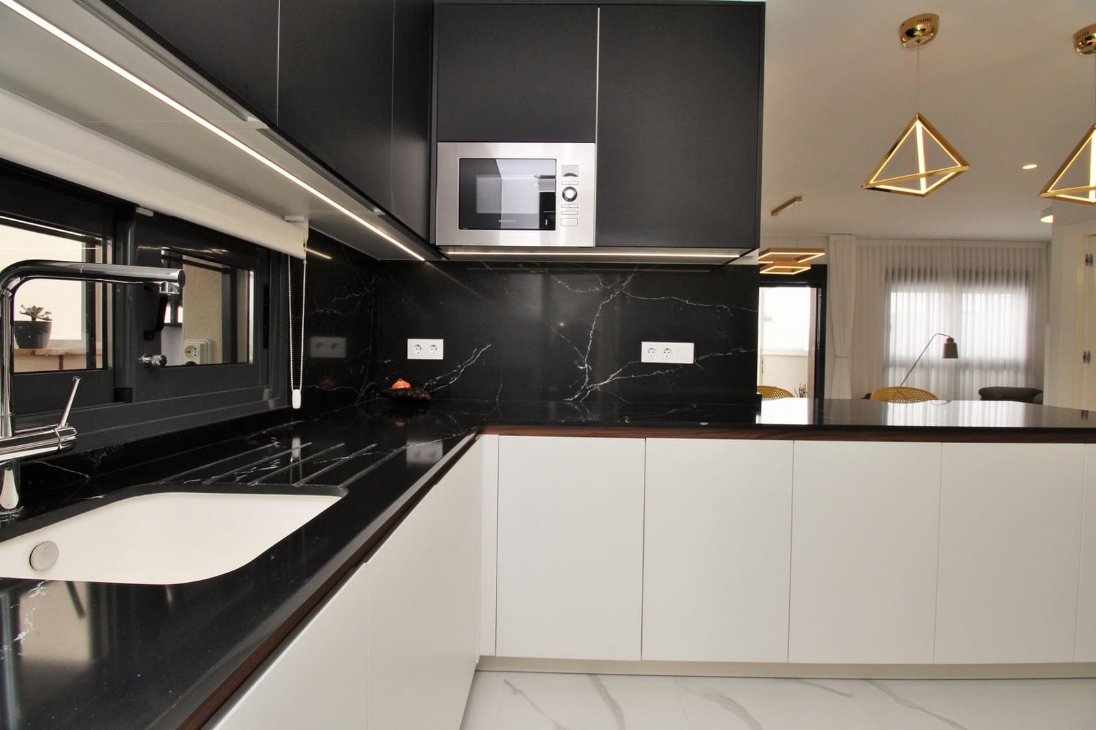 2 Zimmer Apartment zu verkaufen in San Miguel de Salinas mit Garage - 329.900 € (Ref: 10088063)