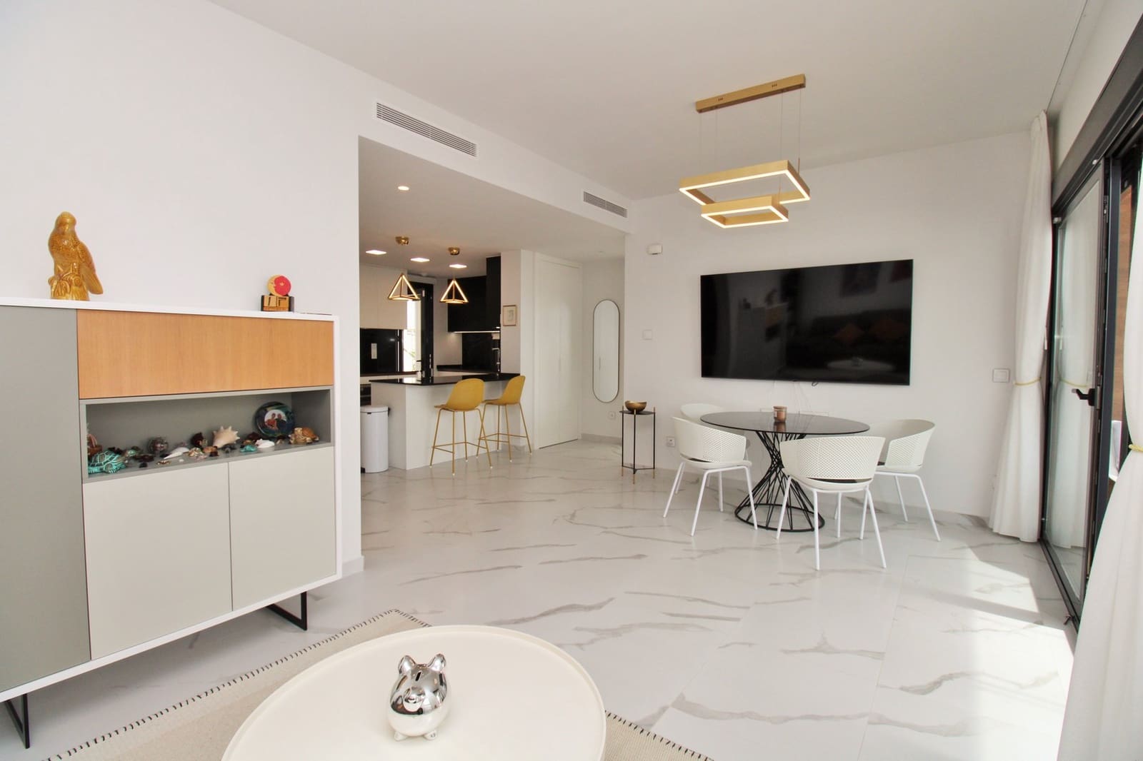 2 Zimmer Apartment zu verkaufen in San Miguel de Salinas mit Garage - 329.900 € (Ref: 10088063)