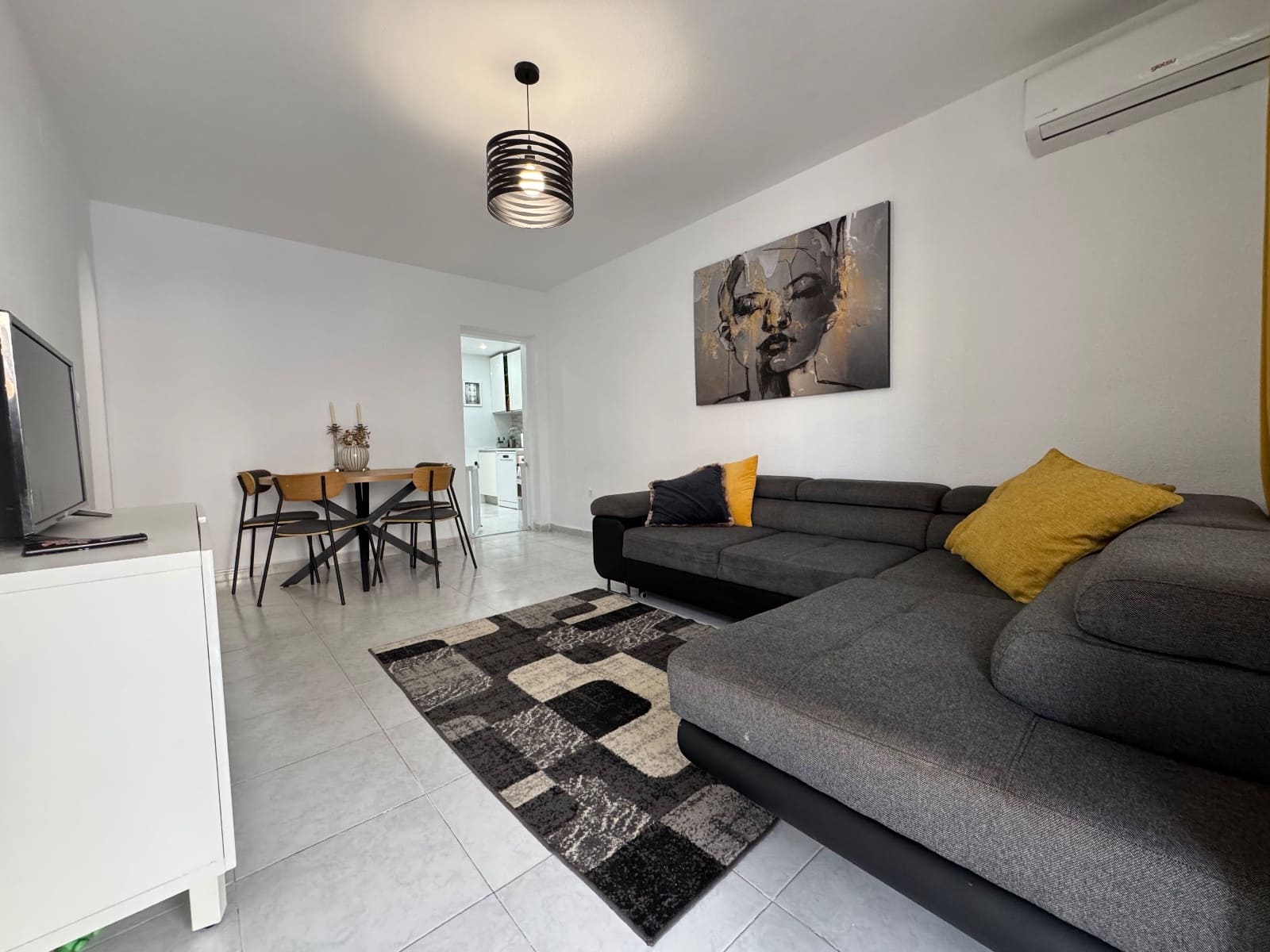 3 makuuhuone Omakotitalo myytävänä paikassa Playa Flamenca mukana uima-altaan - 169 900 € (Ref: 10088085)