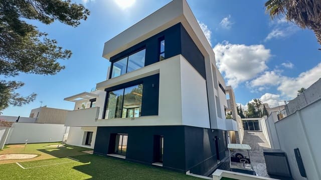4 makuuhuone Huvila myytävänä paikassa Villamartin, Orihuela mukana uima-altaan 
autotalli - 2 950 000 € (Ref: 10088149)