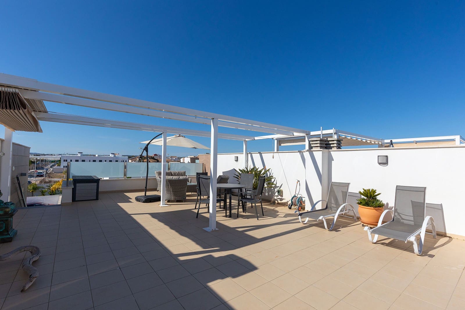 Apartamento de 2 habitaciones en Pilar de la Horadada en venta con piscina garaje - 269.000 € (Ref: 10088153)