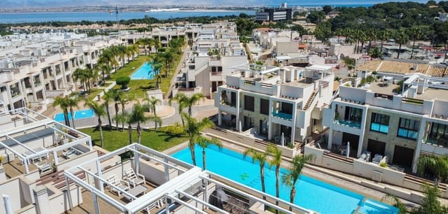 2 Zimmer Apartment zu verkaufen in Torrevieja mit Pool Garage - 299.000 € (Ref: 10088161)