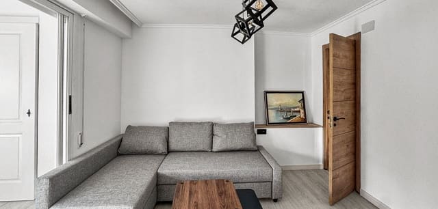 2 sovrum Lägenhet till salu i Torrevieja - 140 000 € (Ref: 10088181)