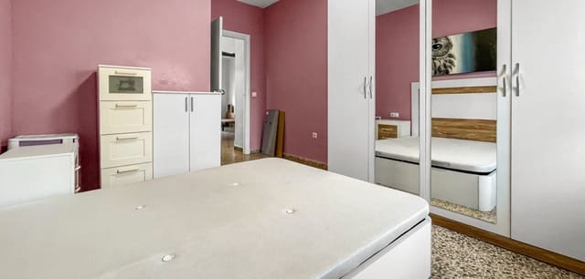 4 Zimmer Apartment zu verkaufen in Guardamar del Segura mit Garage - 195.000 € (Ref: 10088195)