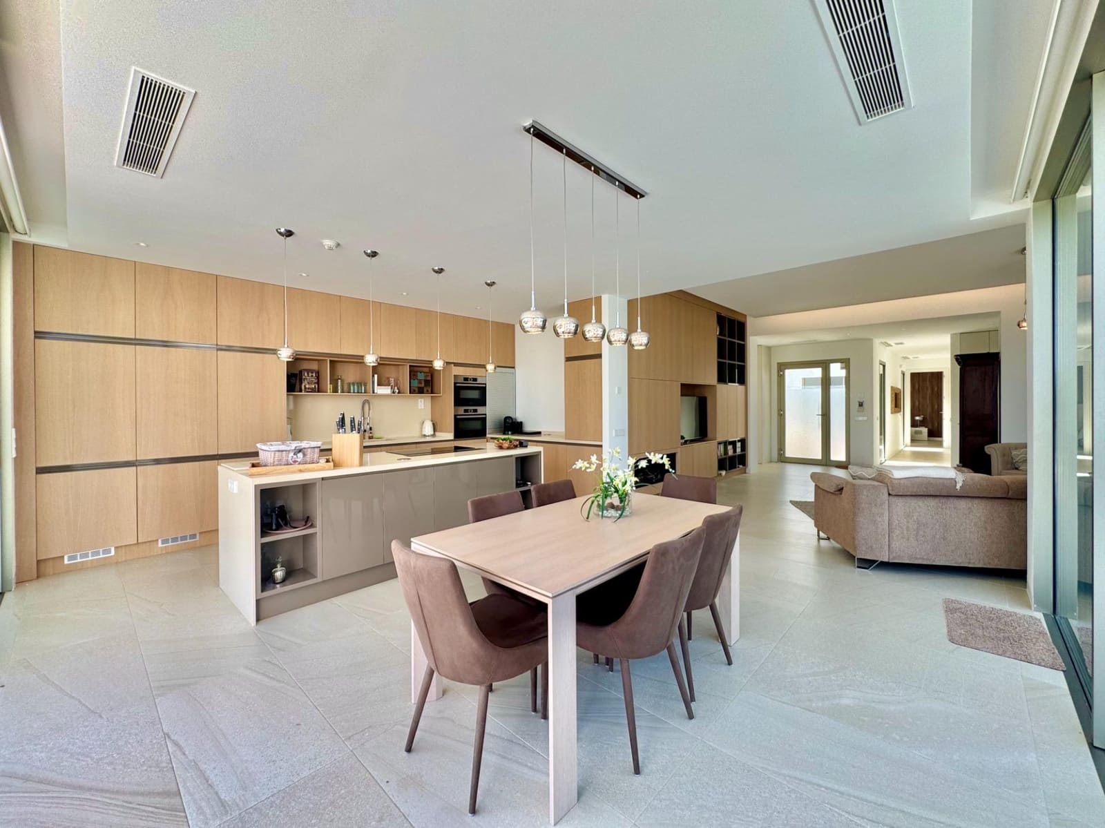 3 soverom Villa til salgs i Orihuela med svømmebasseng - € 1 390 000 (Ref: 10088208)