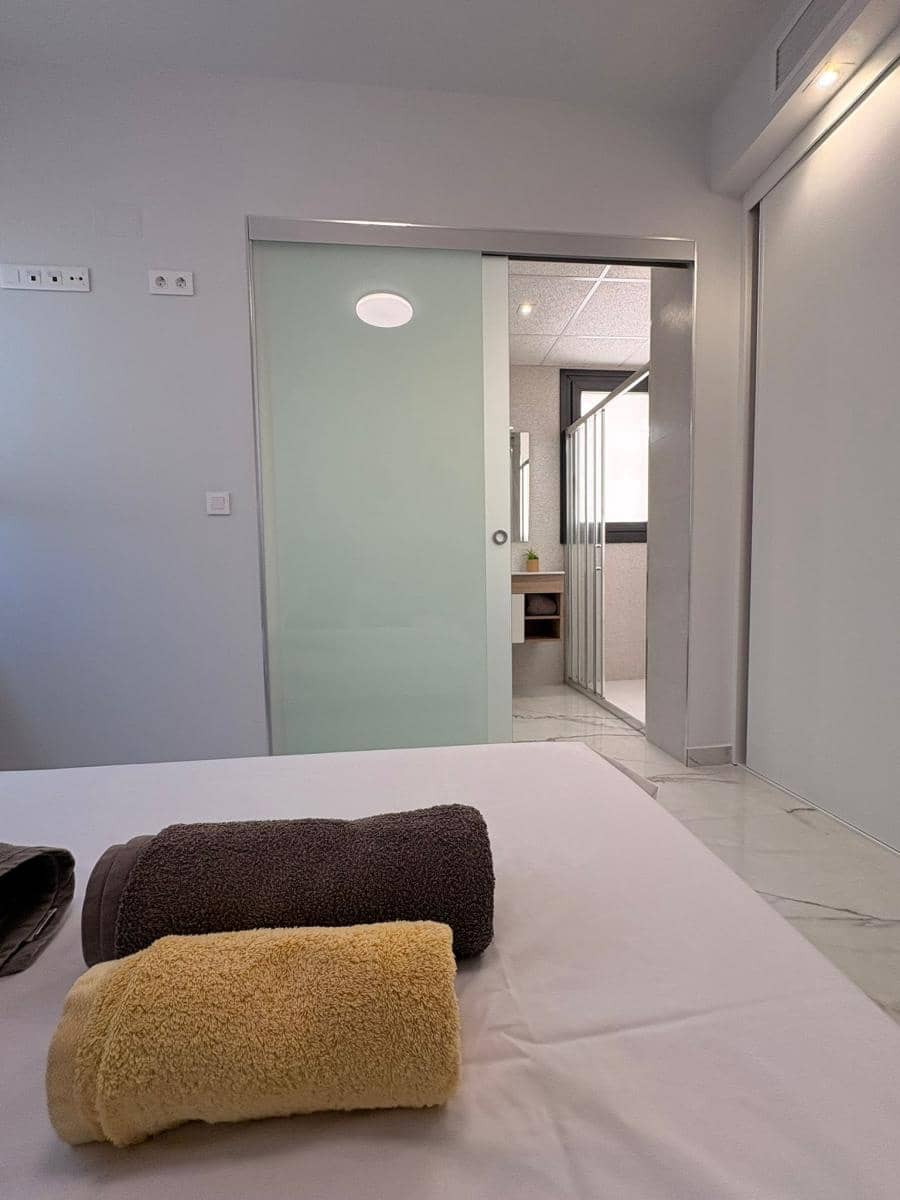 2 soverom Leilighet til salgs i Playa Flamenca med svømmebasseng garasje - € 397 500 (Ref: 10088231)