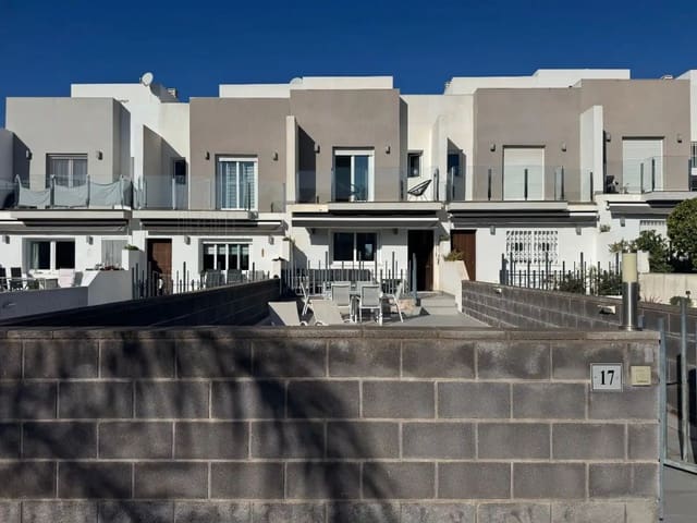2 soveværelse Byhus til salg i Aguas Nuevas, Torrevieja med swimmingpool garage - € 298.000 (Ref: 10088242)