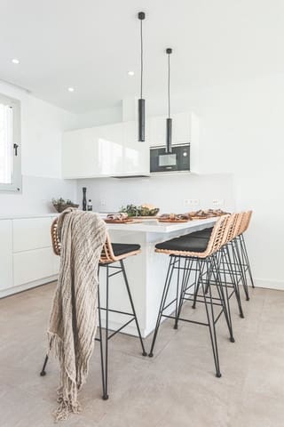 5 slaapkamer Villa te koop in Torreblanca, Torrevieja met zwembad garage - € 949.000 (Ref: 10088254)