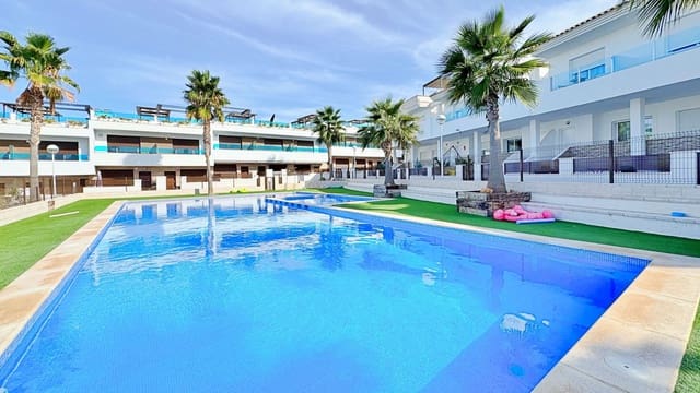 3 chambre Maison de Ville à vendre à Torrevieja avec piscine - 326 000 € (Ref: 10096877)
