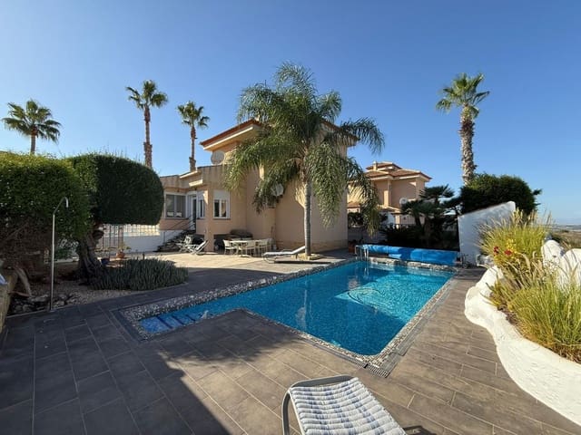 3 slaapkamer Villa te koop in San Miguel de Salinas met zwembad garage - € 525.000 (Ref: 10096919)