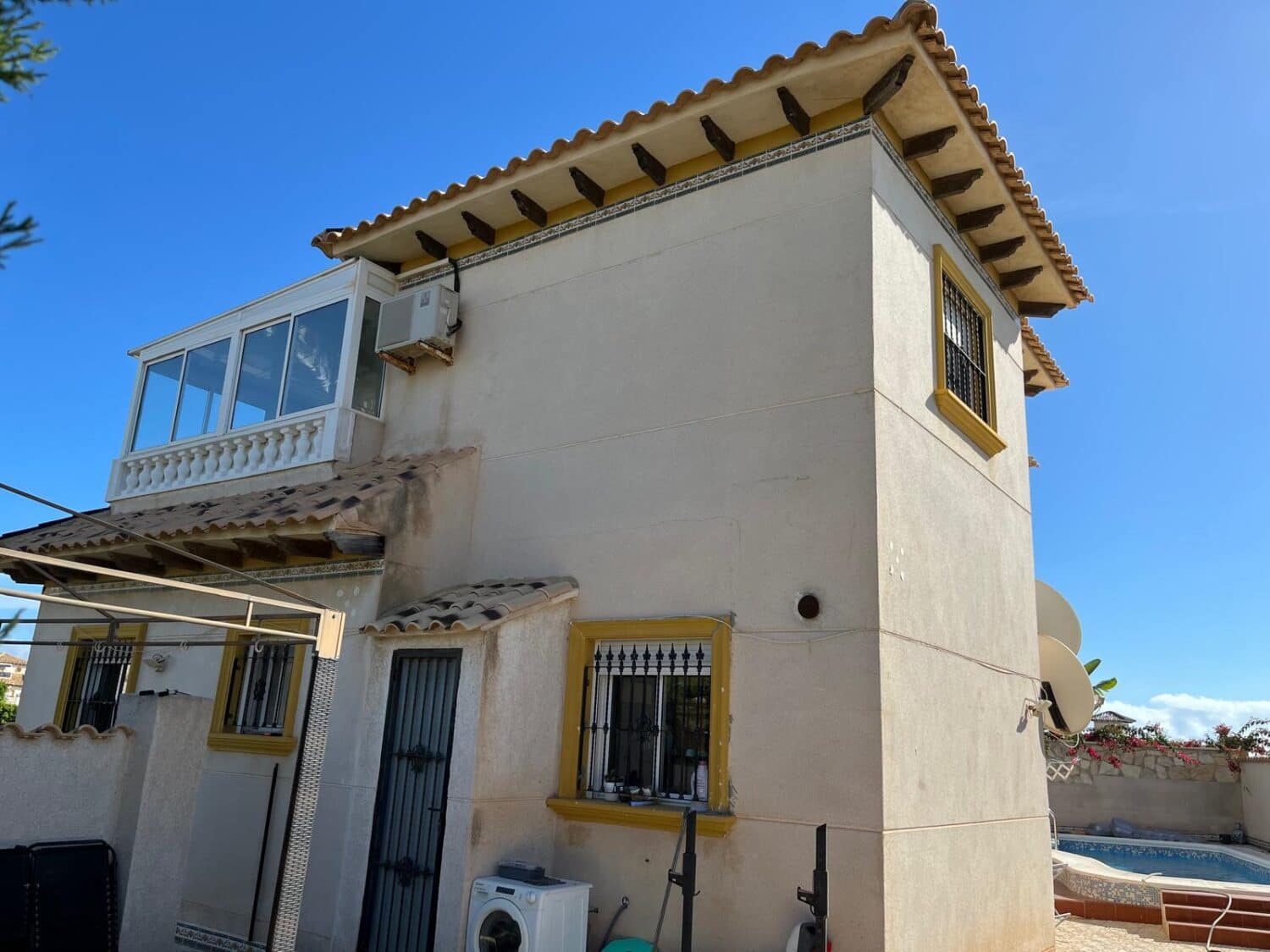 3 quarto Moradia para venda em Playa Flamenca com piscina - 360 000 € (Ref: 10096929)