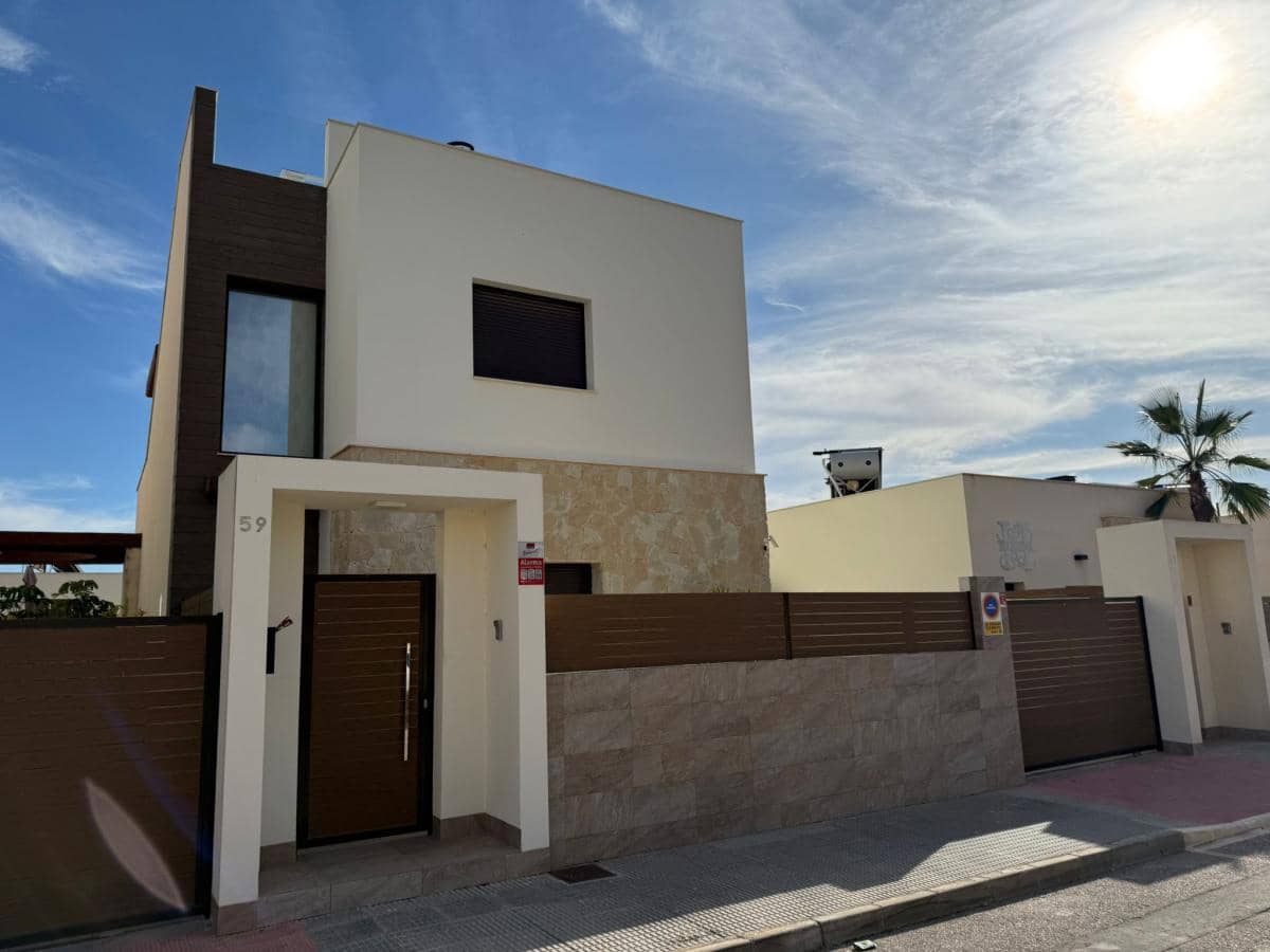 3 slaapkamer Villa te koop in Los Montesinos met zwembad - € 359.900 (Ref: 10096939)