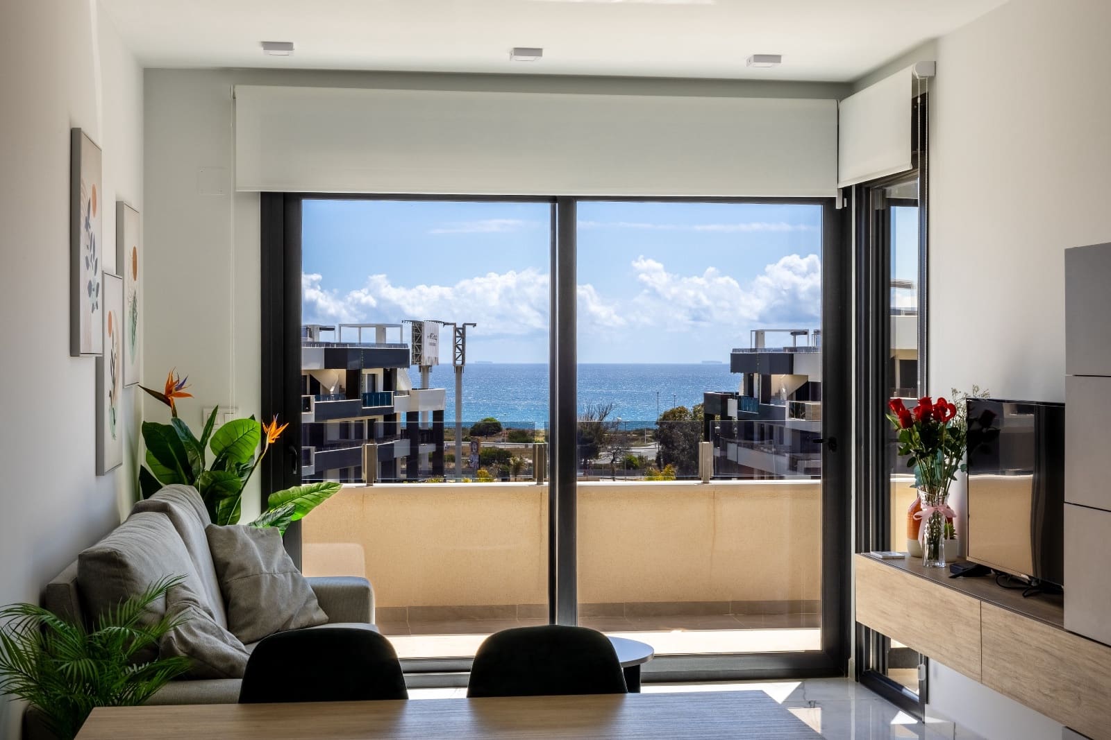 2 makuuhuone Huoneisto myytävänä paikassa Playa Flamenca mukana uima-altaan 
autotalli - 489 000 € (Ref: 10096949)