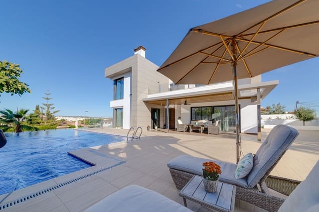 3 soveværelse Villa til salg i Los Balcones med swimmingpool garage - € 1.250.000 (Ref: 10096950)